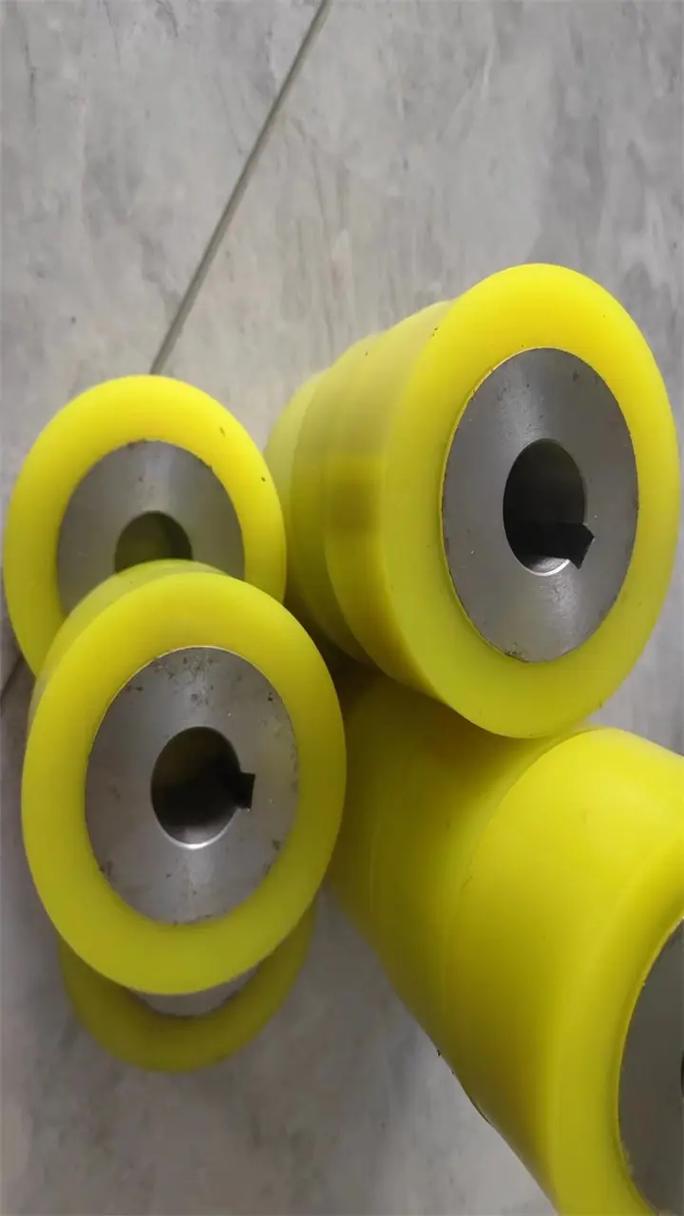 河北廠家生產聚氨酯包膠輪,pu滾輪 #鑄膠緩沖托輥 #托輥生